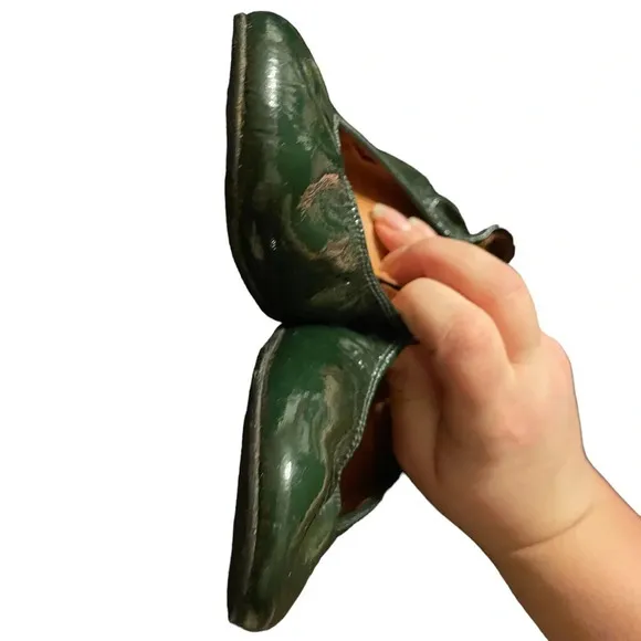 LANVIN PATENT LEATHER FLATS