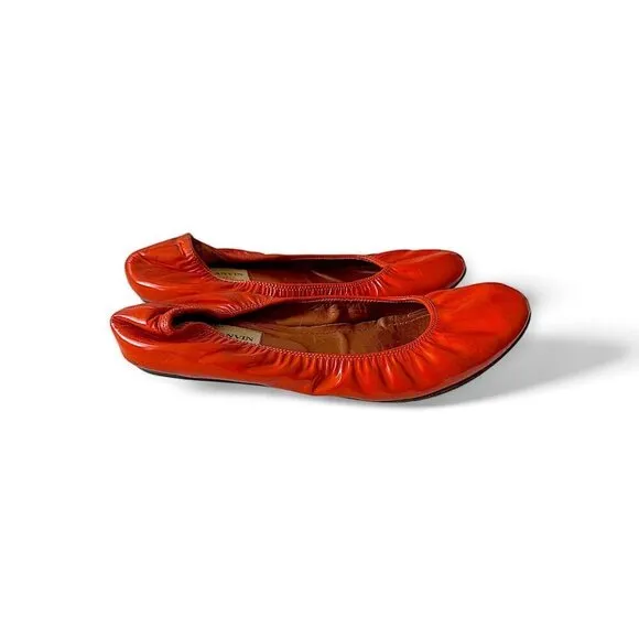 Lanvin signature ballet flats in orange patent leather, Size around 38.5 EU