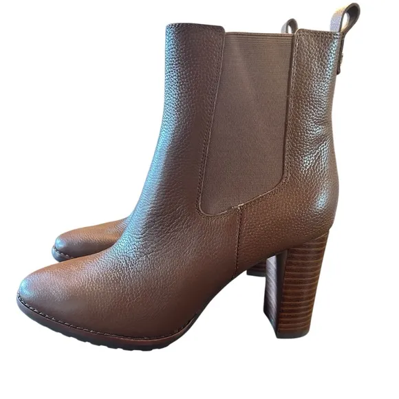 Lauren Ralph Lauren Women's Mylah Pull-On Chelsea Boot Size 7.5