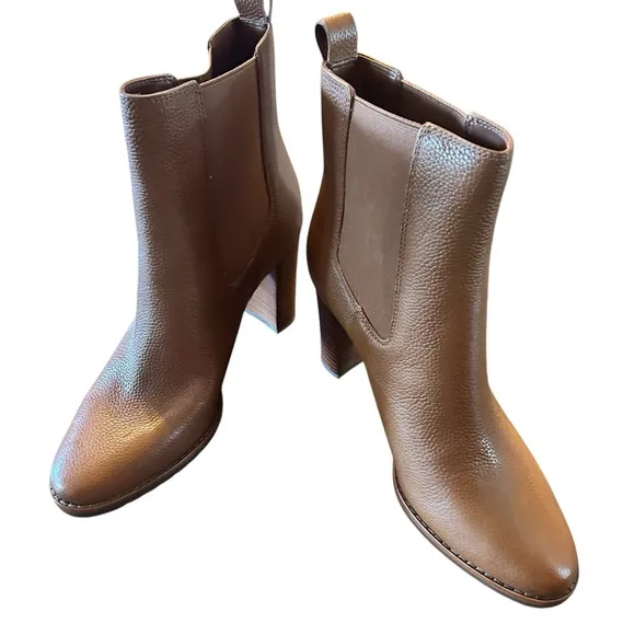 Lauren Ralph Lauren Women's Mylah Pull-On Chelsea Boot Size 7.5