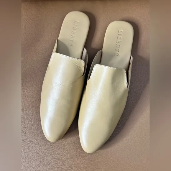 Liberte The Modern Mule in Cream Women’s Sz 9