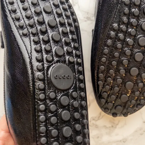 Like New Gucci Sachelin Black Patent Leather Interlocking Silver Tone GG Driving