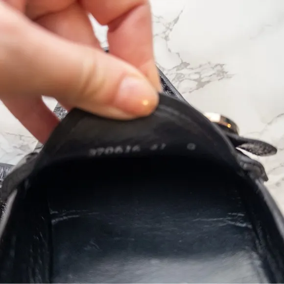 Like New Gucci Sachelin Black Patent Leather Interlocking Silver Tone GG Driving