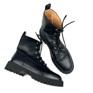 Like new Madewell Rayna Lace Up Black Leather Lug Sole Combat Boots size 10.5