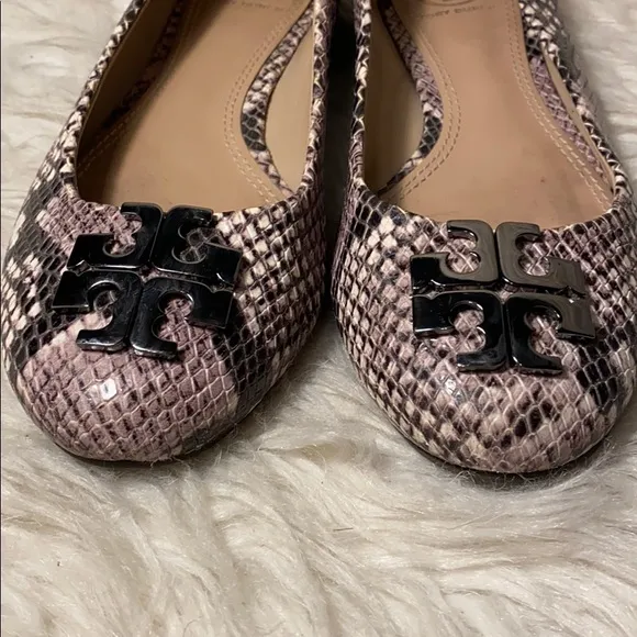 Like new Tory Burch Lowell 2 snake flats