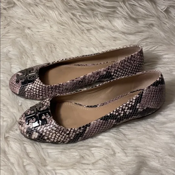 Like new Tory Burch Lowell 2 snake flats