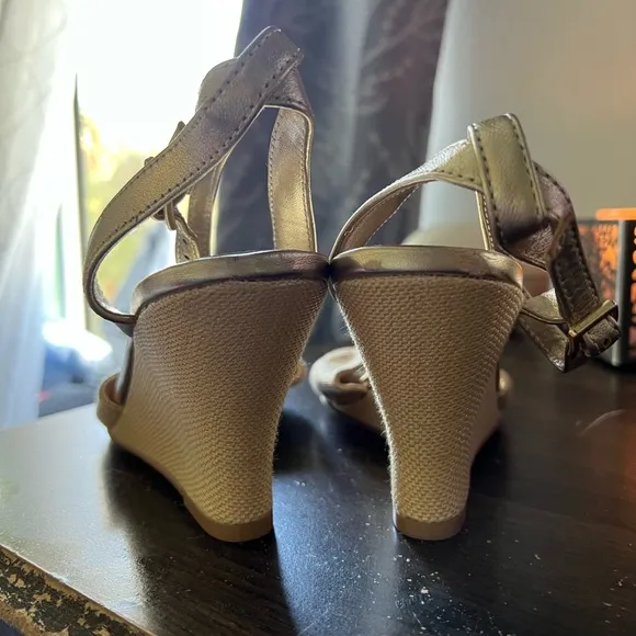 {Lilly Pulitzer} Brand New Emmie Wedge Sandals