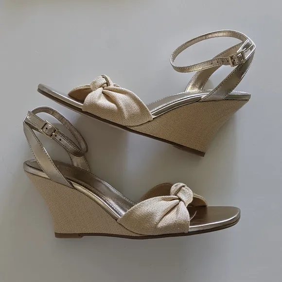 {Lilly Pulitzer} Brand New Emmie Wedge Sandals