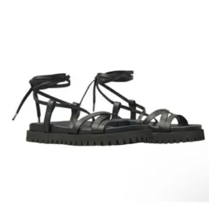 Lita By Ciara Gladiator Strap Black Leather Italian Sandals Women Size 40 Sz 9