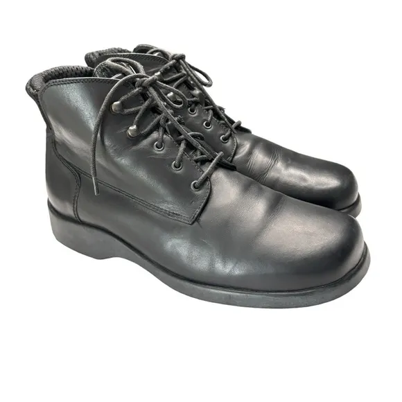 LL Bean Black Smooth Leather Lace-Up Combat Ankle Boots Sz 6.5 Made in Portugal