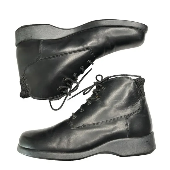 LL Bean Black Smooth Leather Lace-Up Combat Ankle Boots Sz 6.5 Made in Portugal