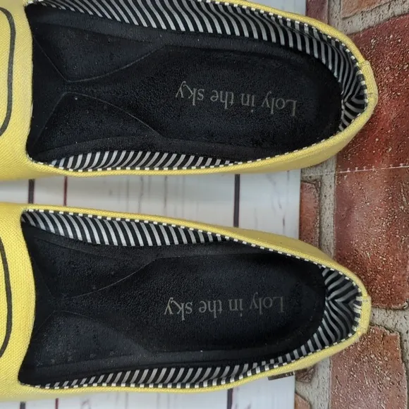 Loly In the Sky Sonia Flats Yellow 'Hello Sunshine' Flats Loafers Women's 9