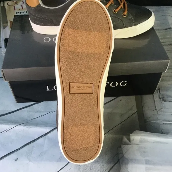 London Fog Sneakers NWT