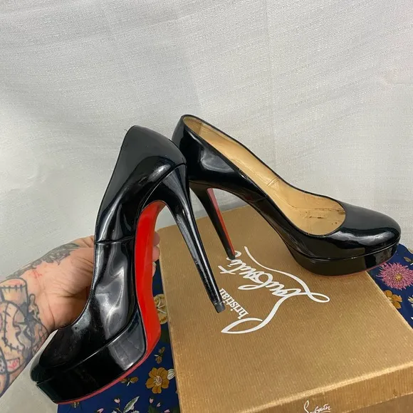Louboutin 140 patent Bianca heels with grippy sole covers