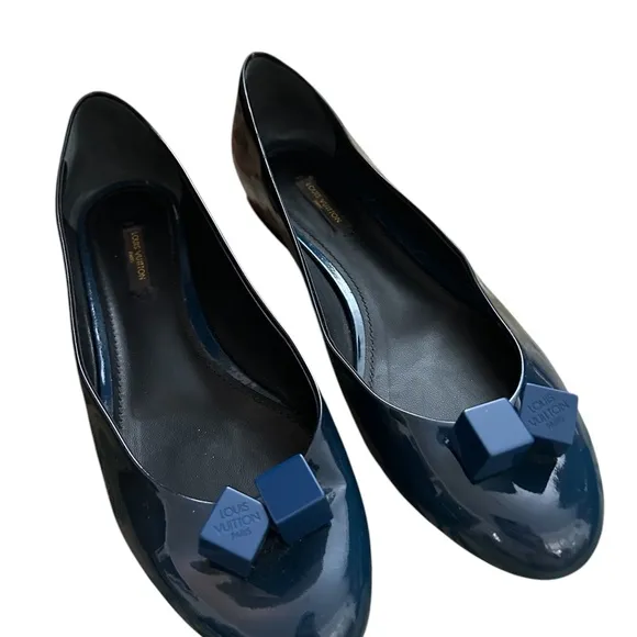 LOUIS VUITTON  Blue Ombre Patent Leather Dice Ballet Flats - size 41 (US 11)