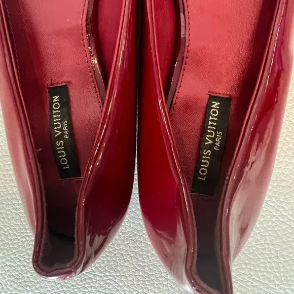 Louis Vuitton Red Patent Ballet Flats Round LV Embellished