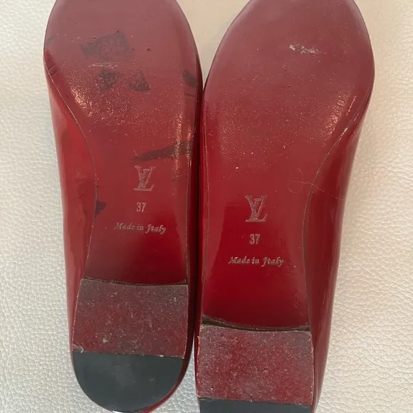 Louis Vuitton Red Patent Ballet Flats Round LV Embellished