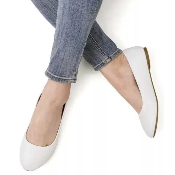 LUCITA / Friendly / White / Pointed Toe / Flats / Faux Leather Slip-On Shoes