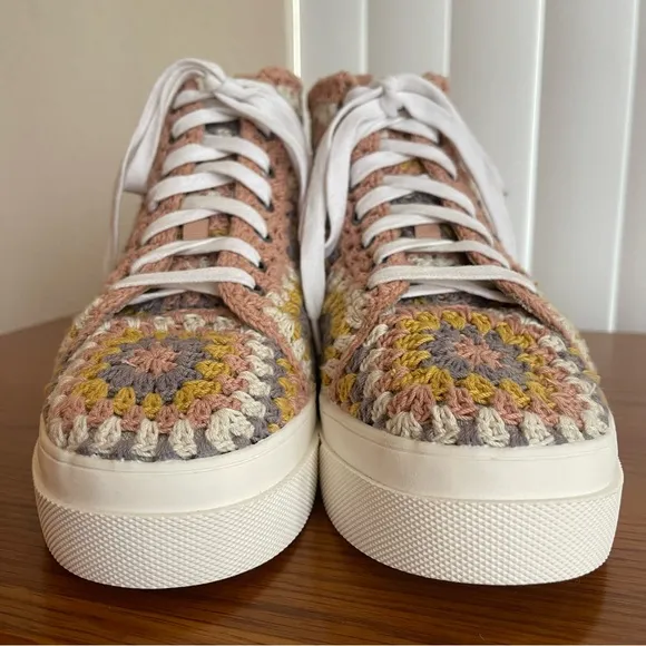 Lucky Brand Curla High Top Platform Crochet Sneakers Size 8