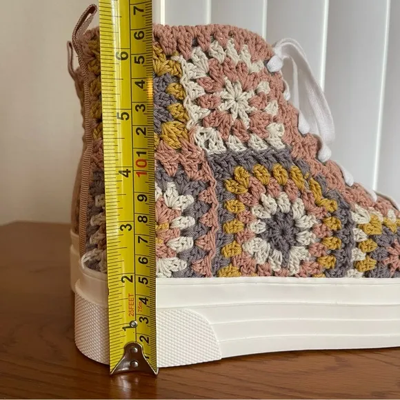 Lucky Brand Curla High Top Platform Crochet Sneakers Size 8