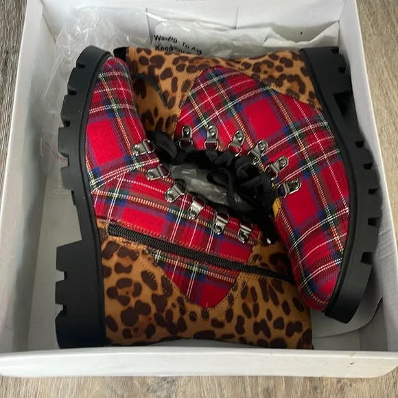 Lust For Life Freedom Leopard Combat Boots Size 8.5 Medium