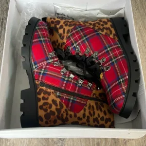 Lust For Life Freedom Leopard Combat Boots Size 8.5 Medium
