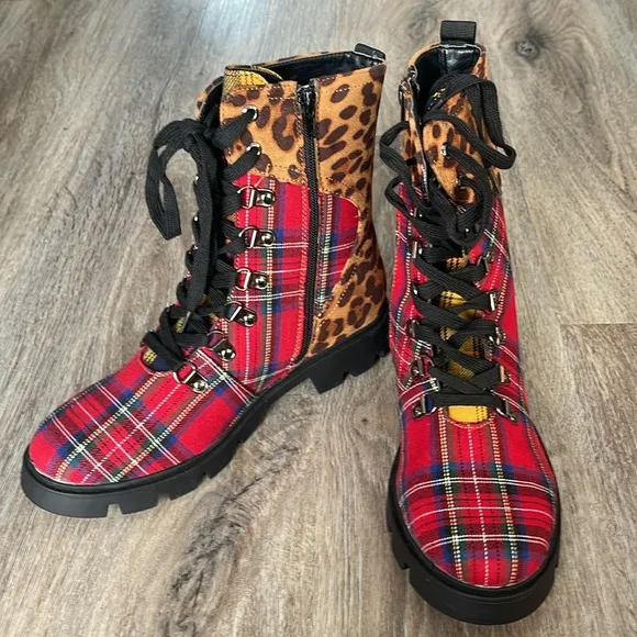 Lust For Life Freedom Leopard Combat Boots Size 8.5 Medium