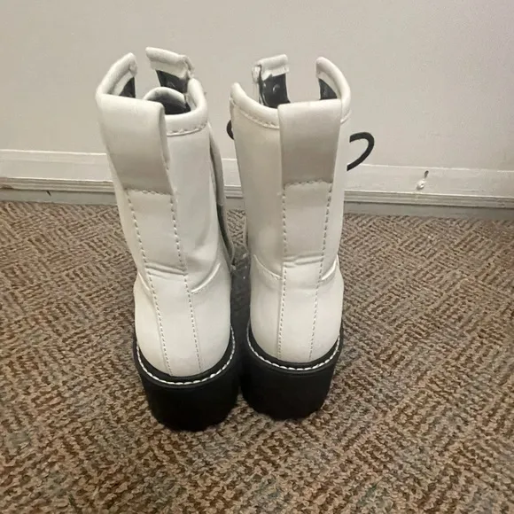 Madden Girl Carra off white Combat boots size 7M