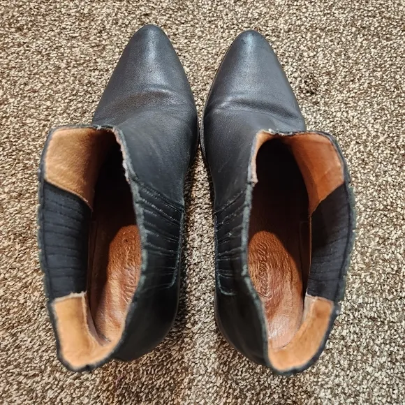 Madewell Black Leather Chelsea Ankle Boots Size 8