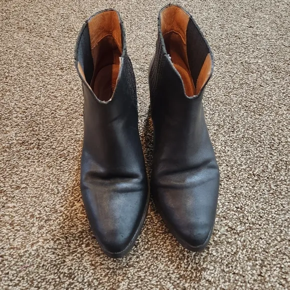 Madewell Black Leather Chelsea Ankle Boots Size 8