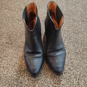 Madewell Black Leather Chelsea Ankle Boots Size 8