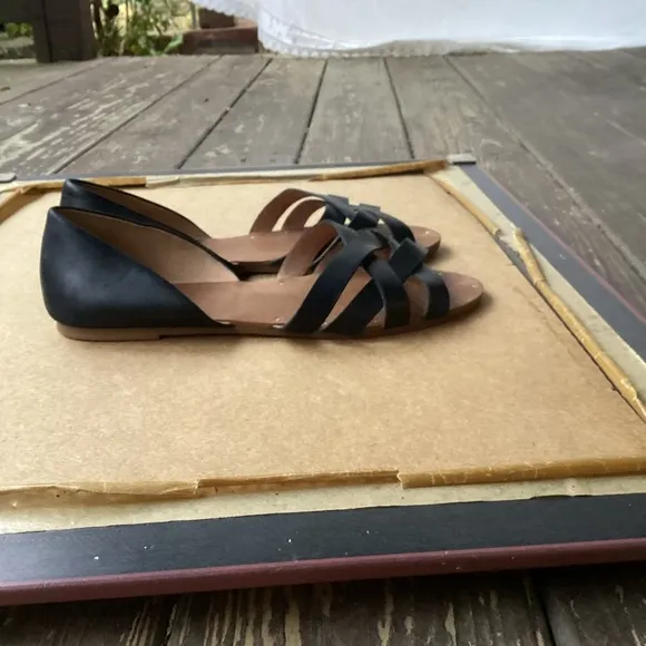 Madewell black slip on business casual sandals, size 9