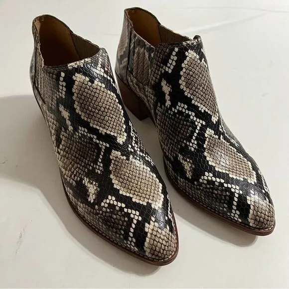 Madewell Low Chelsea Boots in Snake Embossed Leather Size 9