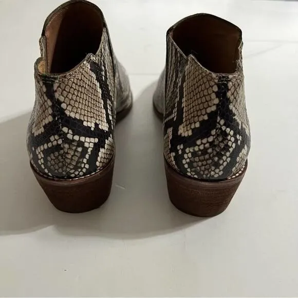 Madewell Low Chelsea Boots in Snake Embossed Leather Size 9