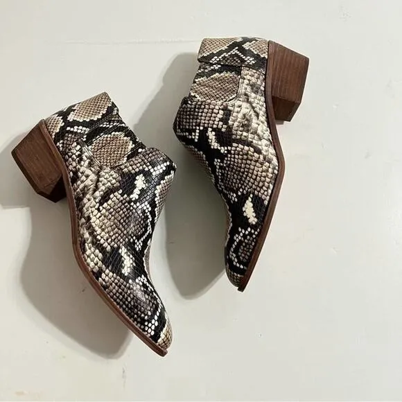Madewell Low Chelsea Boots in Snake Embossed Leather Size 9