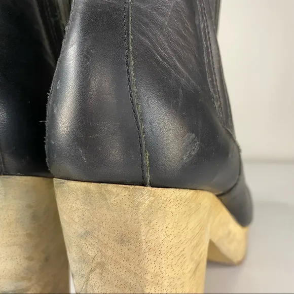 Madewell Marco Black Leather Chelsea Clog Boots