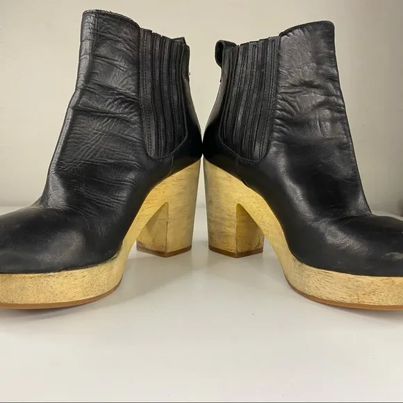 Madewell Marco Black Leather Chelsea Clog Boots