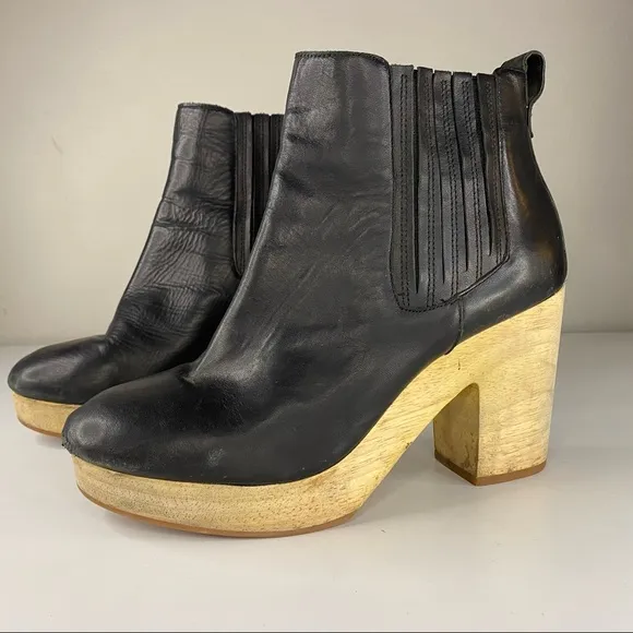 Madewell Marco Black Leather Chelsea Clog Boots