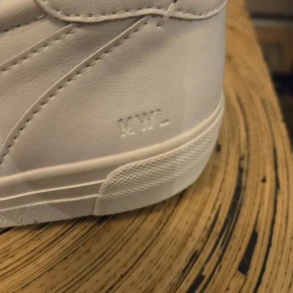 Madewell size 11 Sidewalk Low-Top Sneakers in Leather