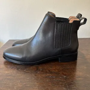 Madewell Black Leather Chelsea Boots 9