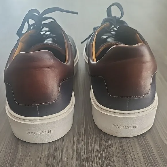 Magnanni Navy Low Top