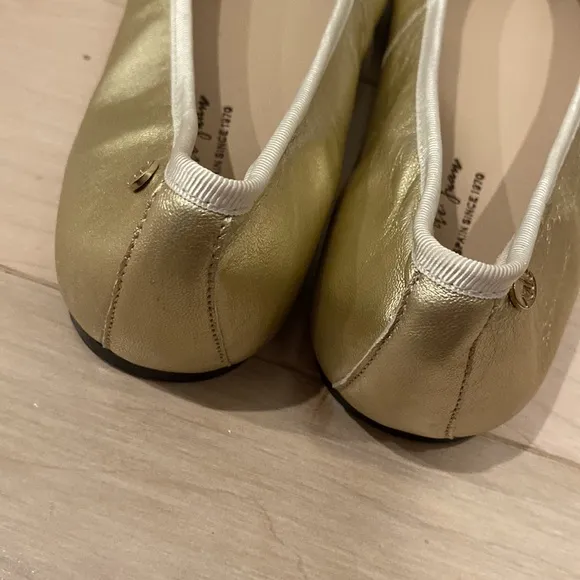 Mannuela de Juan soft gold leather girls flats 36