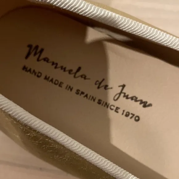 Mannuela de Juan soft gold leather girls flats 36