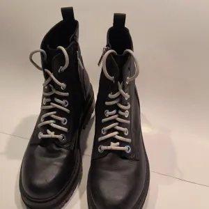 Marc Fisher Combat Boots Women's