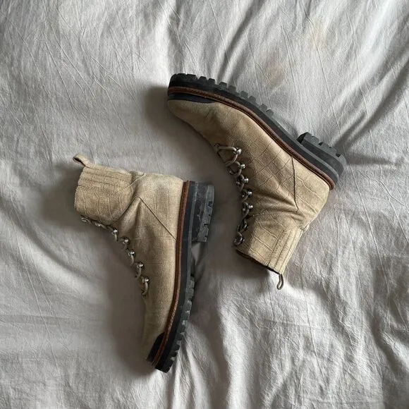 Marc Fisher Lizzie 2 Lace-up Snake Embossed Suede Combat Boots Womens 9M Grunge