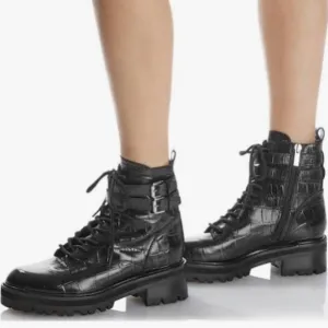 Marc Fisher MLBarren2 black leather embossed platform combat boots. Women’s 10