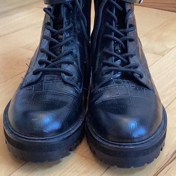 Marc Fisher MLBarren2 black leather embossed platform combat boots. Women’s 10