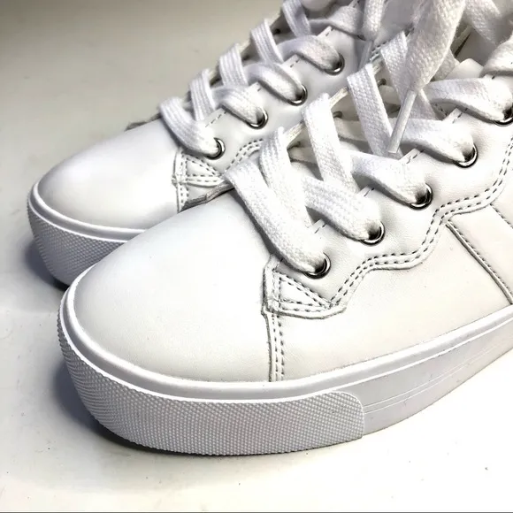 Marc Fisher NWOB Dapy R2 vegan white platform high top sneakers fur lined 8.5