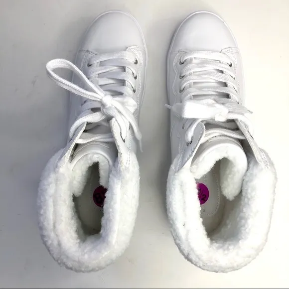 Marc Fisher NWOB Dapy R2 vegan white platform high top sneakers fur lined 8.5