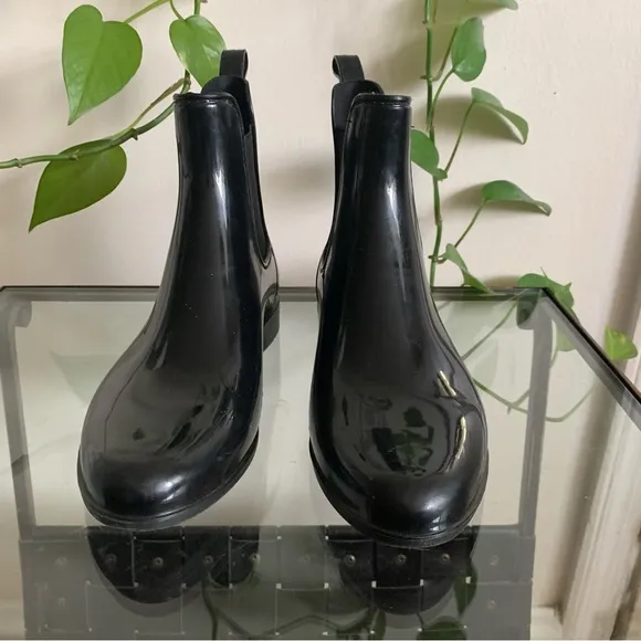 Marc Fisher Rainy2 Black Chelsea Rain Boots Size 8